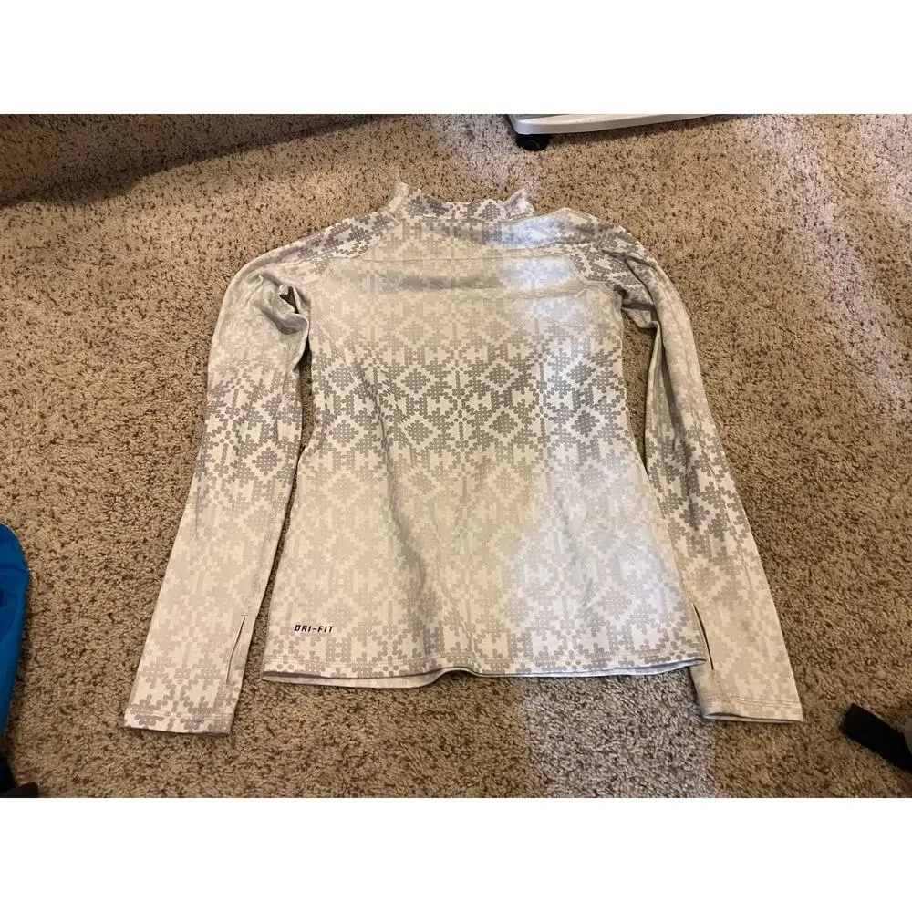 Nike Pro drifit Boys medium mock turtleneck athletic top
